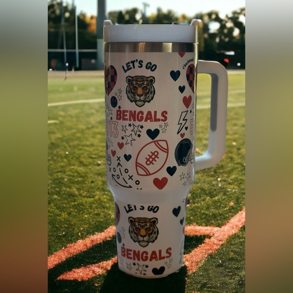 {Scribbles&SipsCo} Cincinnati Bengals Football 40oz Tumbler - Picture 1 of 4